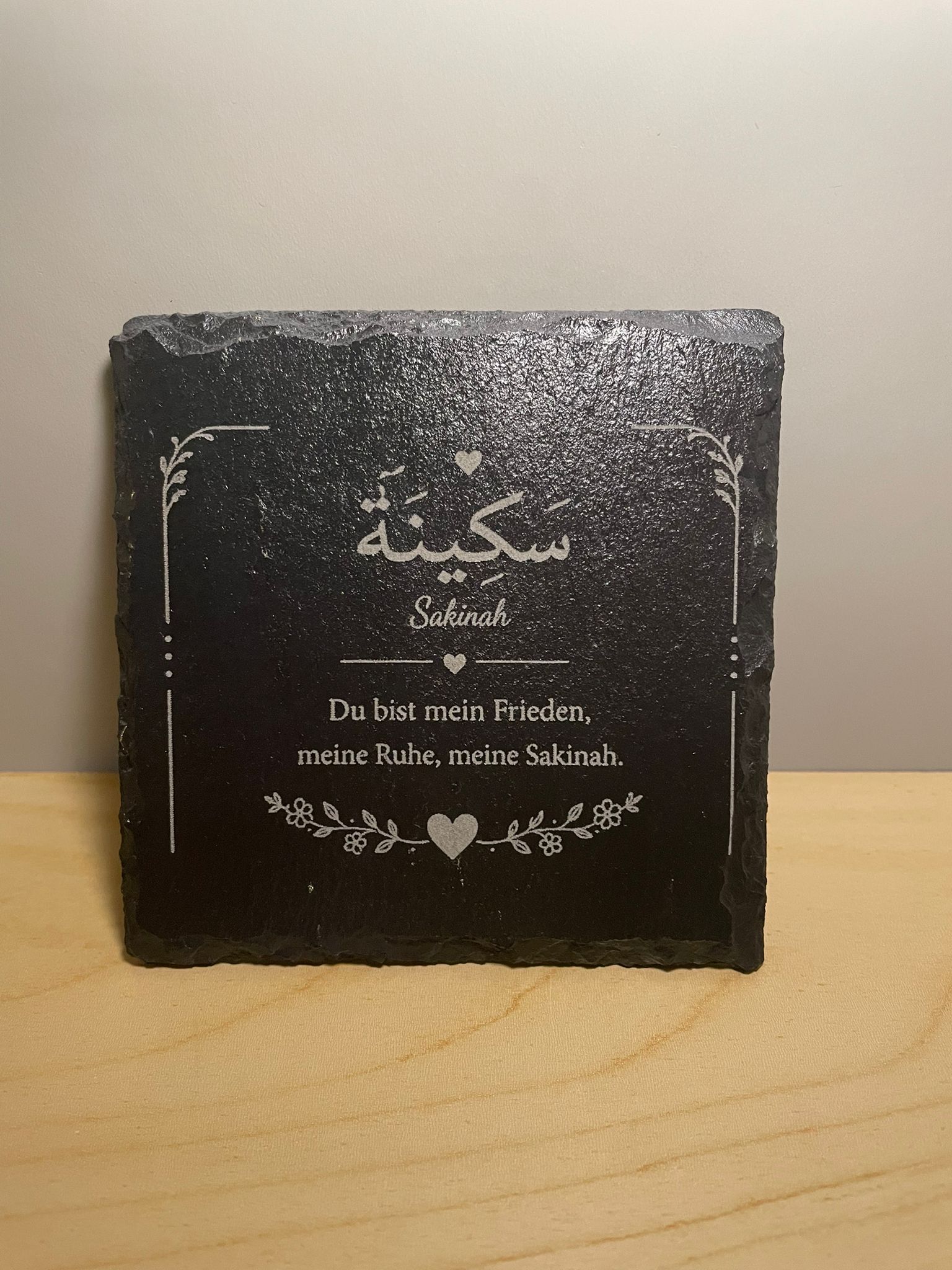 Schiefer Untersetzer (10x10cm) Sakinah