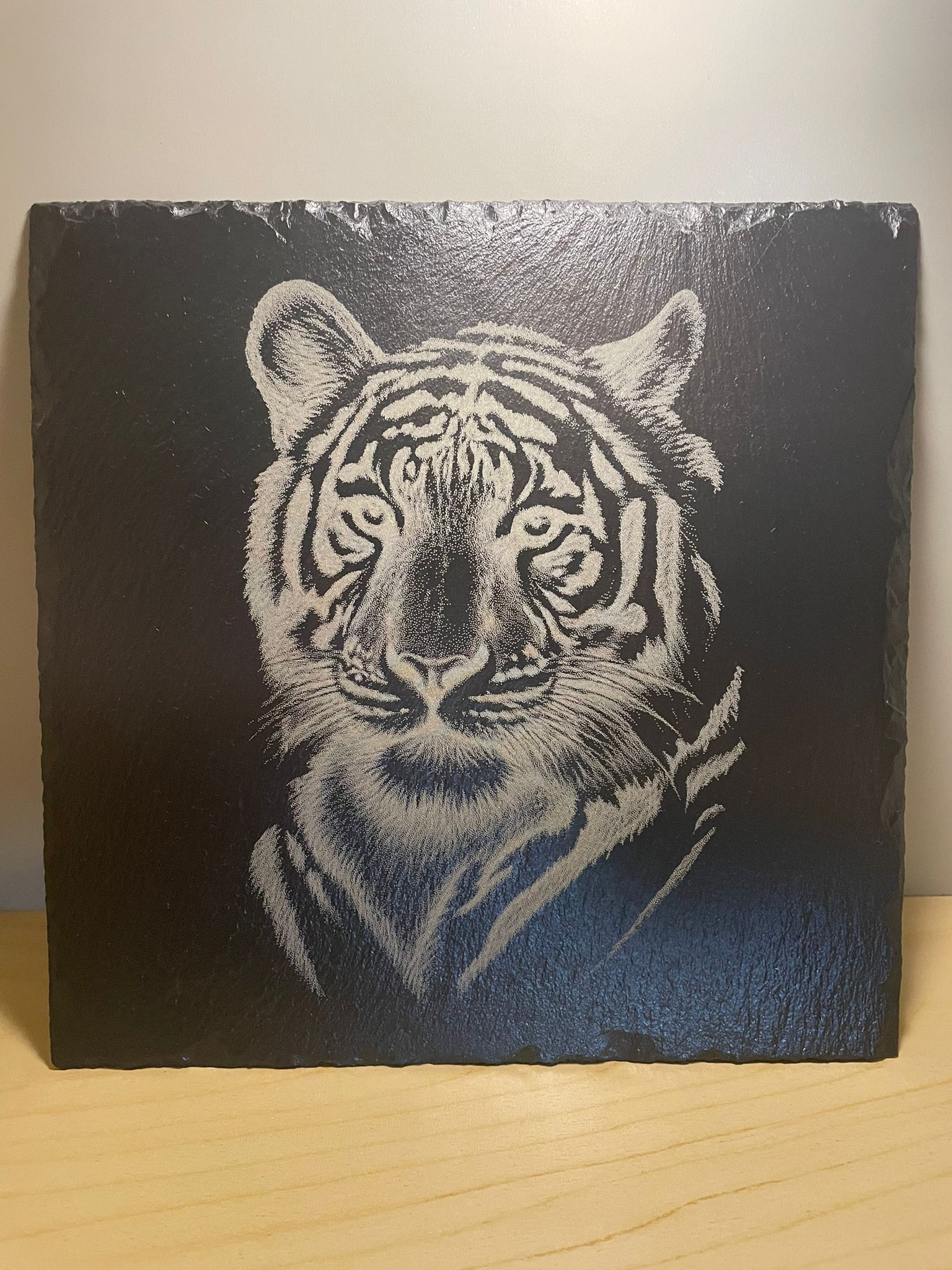 Schiefer Untersetzer (20x20cm) Tiger